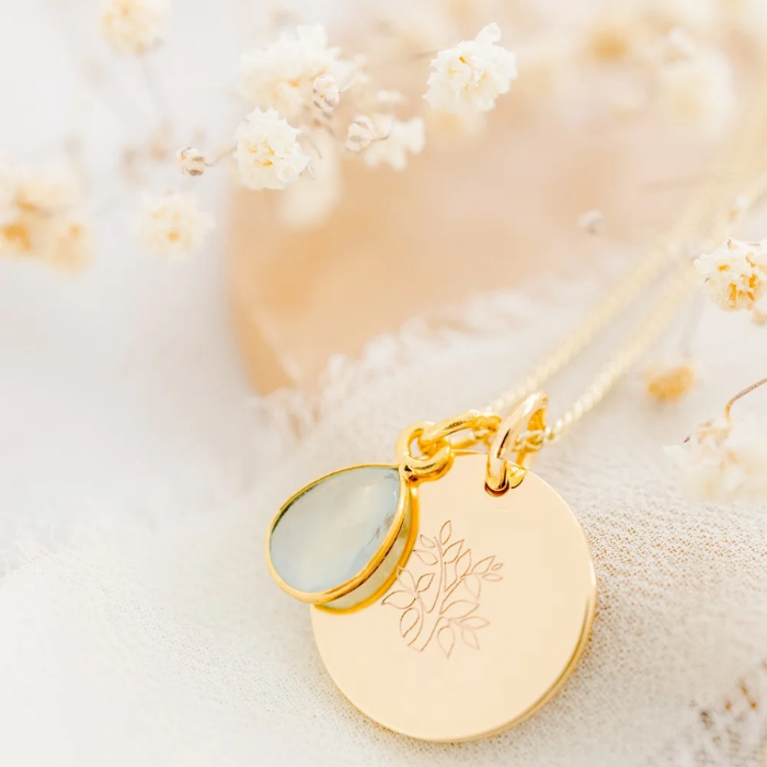 Cadeau baby shower collier pierre de naissance